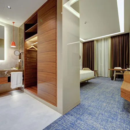Hotel Doubletree By Hilton Adana